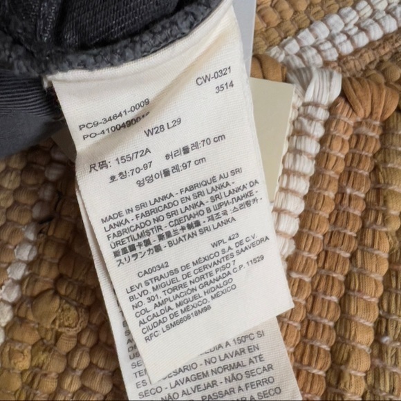 Levi’s Wellthread High Loose Jeans - Silver Bloom - Picture 11 of 16